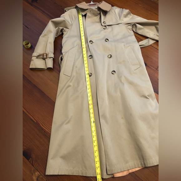 Evan Picone Trench Coat. Beautiful women’s long coat. Vintage.☀️Warm satin lined - Picture 16 of 16